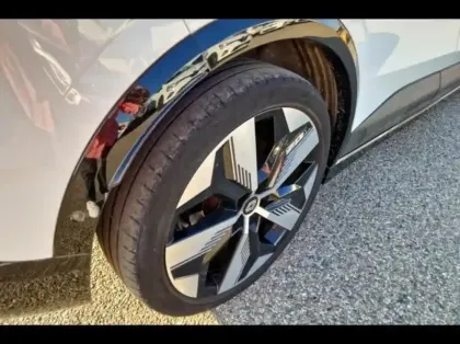 Photo 6 Renault Megane  E-Tech Electric EV60 220ch Techno optimum charge