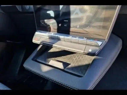 Photo 7 Renault Megane  E-Tech Electric EV60 220ch Techno optimum charge