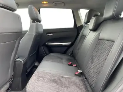 Photo 7 Suzuki Vitara  1.4 Boosterjet Hybrid 110ch Style Auto MY25