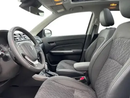 Photo 6 Suzuki Vitara  1.4 Boosterjet Hybrid 110ch Style Auto MY25
