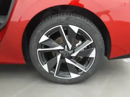 Photo 12 Peugeot 308  SW PureTech 130ch S&S EAT8