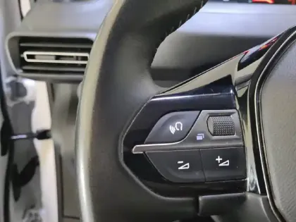 Photo 27 Peugeot Partner  FOURGON M 950 KG BLUEHDI 100 S&S BVM6