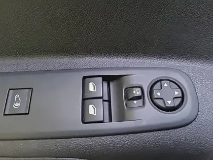 Photo 29 Peugeot Partner  FOURGON M 950 KG BLUEHDI 100 S&S BVM6