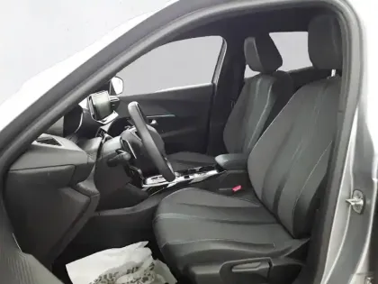 Photo 46 Peugeot 2008  BlueHDi 130 S&S EAT8