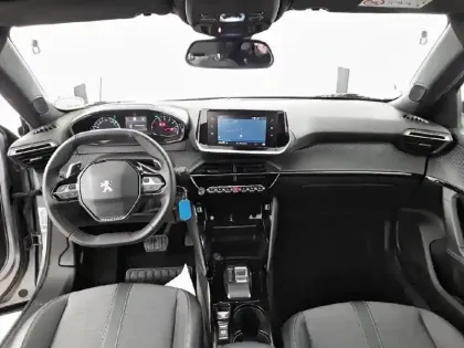 Photo 33 Peugeot 2008  BlueHDi 130 S&S EAT8