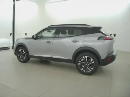 Photo 32 Peugeot 2008  BlueHDi 130 S&S EAT8