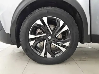 Photo 12 Peugeot 2008  BlueHDi 130 S&S EAT8