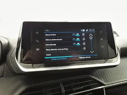 Photo 56 Peugeot 2008  BlueHDi 130 S&S EAT8