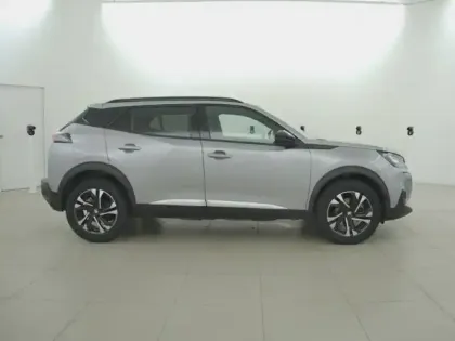 Photo 66 Peugeot 2008  BlueHDi 130 S&S EAT8