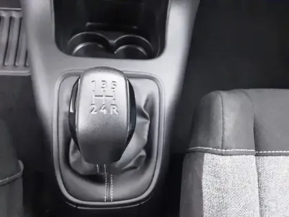 Photo 13 Citroën C3  PureTech 83 S&S BVM5