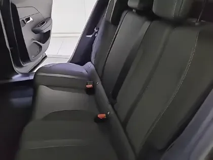 Photo 11 Peugeot 2008  PureTech 100 S&S BVM6