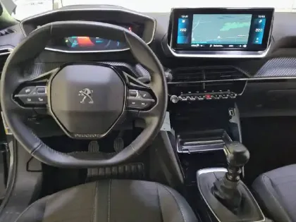 Photo 7 Peugeot 2008  PureTech 100 S&S BVM6