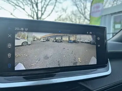 Photo 14 Peugeot 2008  Hybrid 145 e-DCS6