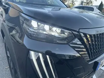 Photo 15 Peugeot 2008  Hybrid 145 e-DCS6