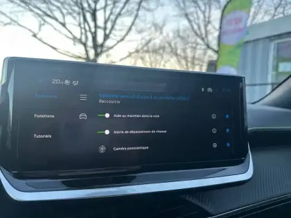 Photo 18 Peugeot 2008  Hybrid 145 e-DCS6