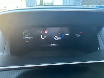 Photo 9 Peugeot 2008  Hybrid 145 e-DCS6