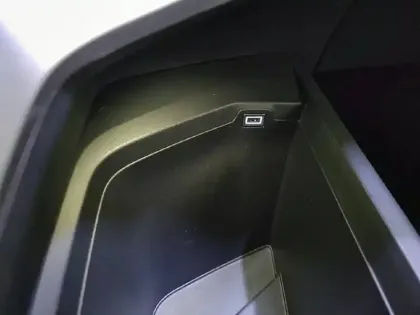 Photo 59 Peugeot 5008  Hybrid 136 e-DCS6