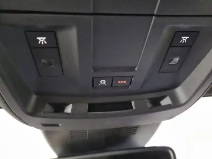 Photo 60 Peugeot 5008  Hybrid 136 e-DCS6