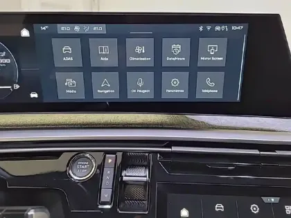 Photo 24 Peugeot 5008  Hybrid 136 e-DCS6