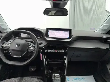 Photo 73 Peugeot 208  Hybrid 136 e-DCS6