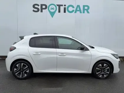 Photo 10 Peugeot 208  Hybrid 136 e-DCS6