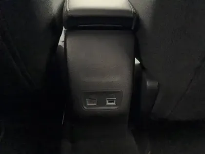 Photo 16 Peugeot 208  Hybrid 136 e-DCS6