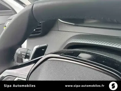 Photo 122 Peugeot 208  Hybrid 136 e-DCS6