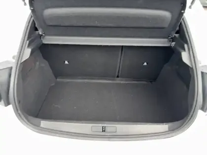 Photo 66 Peugeot 208  Hybrid 136 e-DCS6