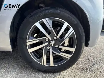 Photo 14 Peugeot 208  PureTech 100 S&S BVM6