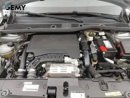 Photo 30 Peugeot 208  PureTech 100 S&S BVM6