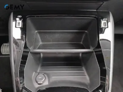 Photo 40 Peugeot 208  Electrique 50 kWh 136ch