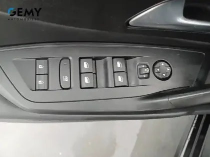 Photo 11 Peugeot 308  SW BlueHDi 130ch S&S EAT8