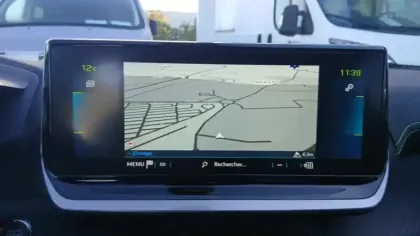 Photo 17 Peugeot 208  Electrique 50 kWh 136ch