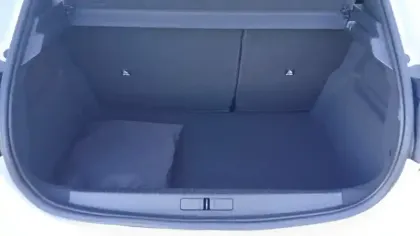 Photo 9 Peugeot 208  Electrique 50 kWh 136ch