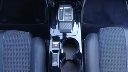 Photo 22 Peugeot 208  Electrique 50 kWh 136ch