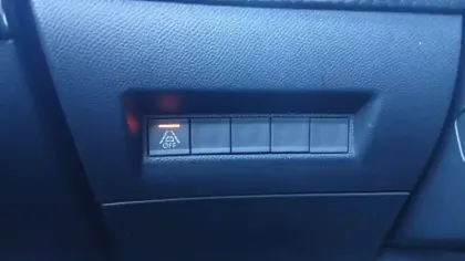 Photo 24 Peugeot 208  Electrique 50 kWh 136ch