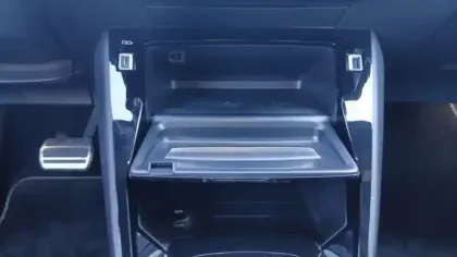 Photo 21 Peugeot 208  Electrique 50 kWh 136ch