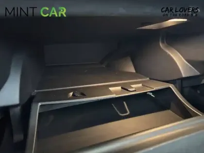 Photo 20 Renault Megane Mégane IV Berline Blue dCi 115 EDC - 21N