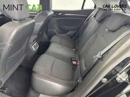 Photo 18 Renault Megane Mégane IV Berline Blue dCi 115 EDC - 21N