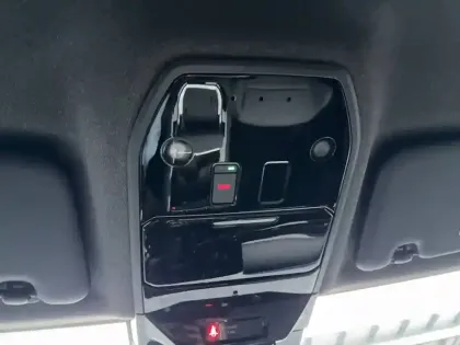 Photo 47 Renault Rafale  E-Tech full hybrid 200