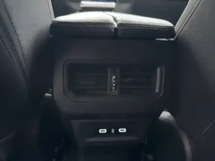 Photo 21 Renault Rafale  E-Tech full hybrid 200