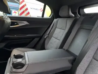 Photo 23 Renault Rafale  E-Tech full hybrid 200