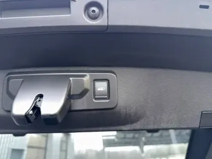 Photo 11 Renault Rafale  E-Tech full hybrid 200