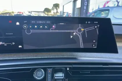 Photo 16 Peugeot 3008  Hybrid 136 e-DCS6