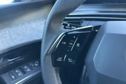 Photo 22 Peugeot 3008  Hybrid 136 e-DCS6