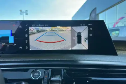 Photo 26 Peugeot 3008  Hybrid 136 e-DCS6