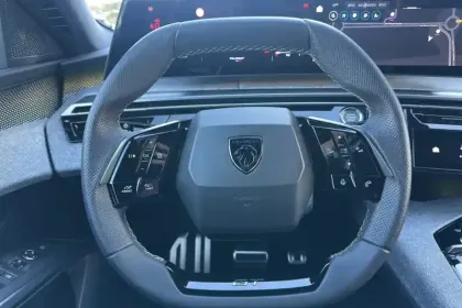 Photo 14 Peugeot 3008  Hybrid 136 e-DCS6