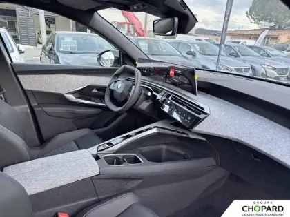 Photo 34 Peugeot 3008  Electrique 210 ch 73 kWh