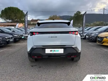 Photo 28 Peugeot 3008  Electrique 210 ch 73 kWh