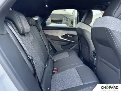 Photo 37 Peugeot 3008  Electrique 210 ch 73 kWh